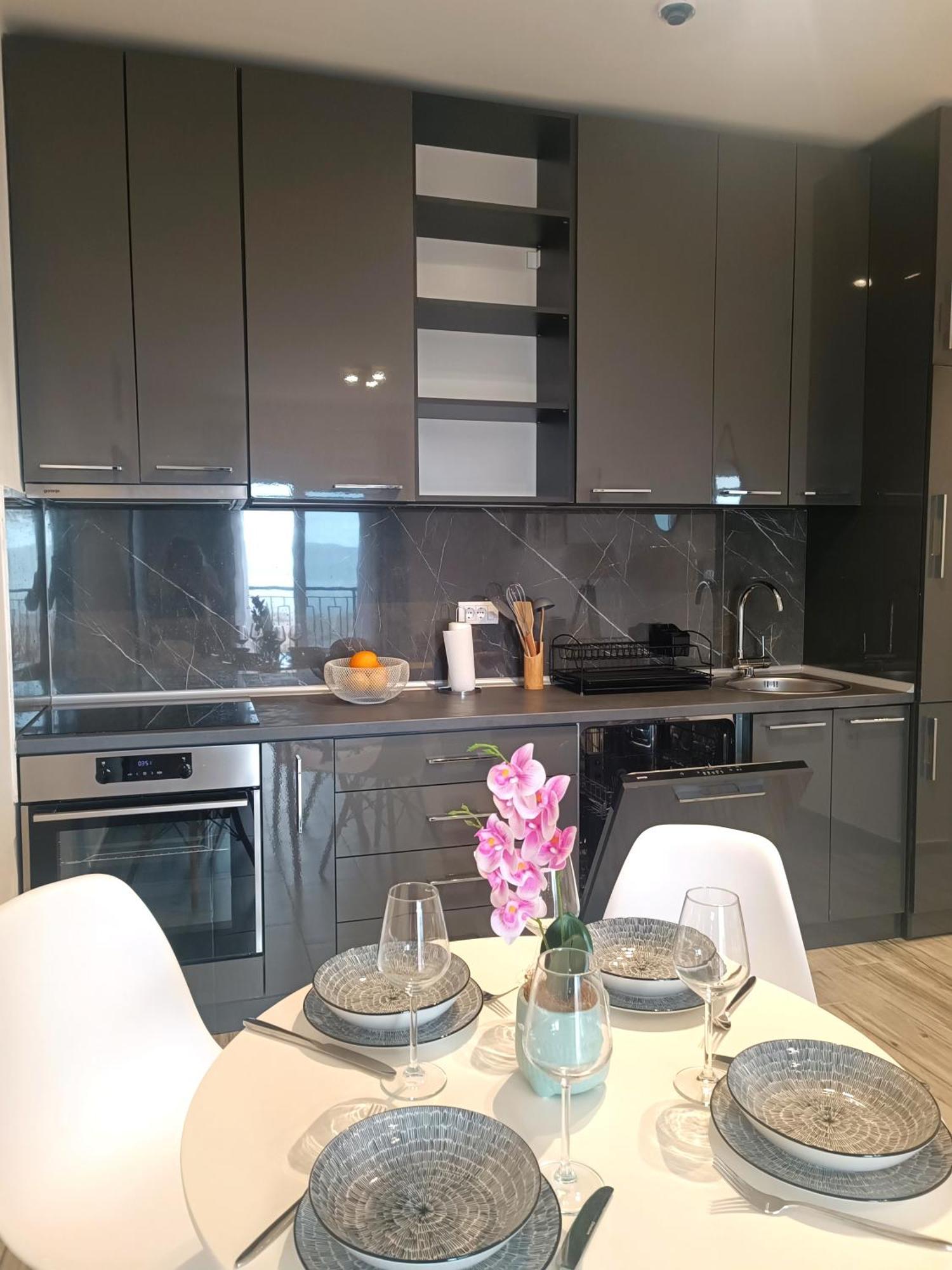 Eden Apartments Tivat Zewnętrze zdjęcie